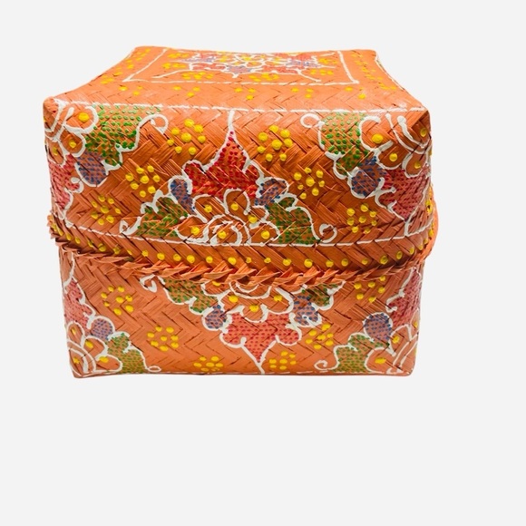 Vintage Orange Indonesian Hand Painted Offering Basket With Lid 7" x 7" x 6" - Picture 2 of 11